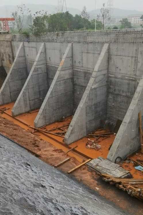 开封郊区锚杆式挡土墙